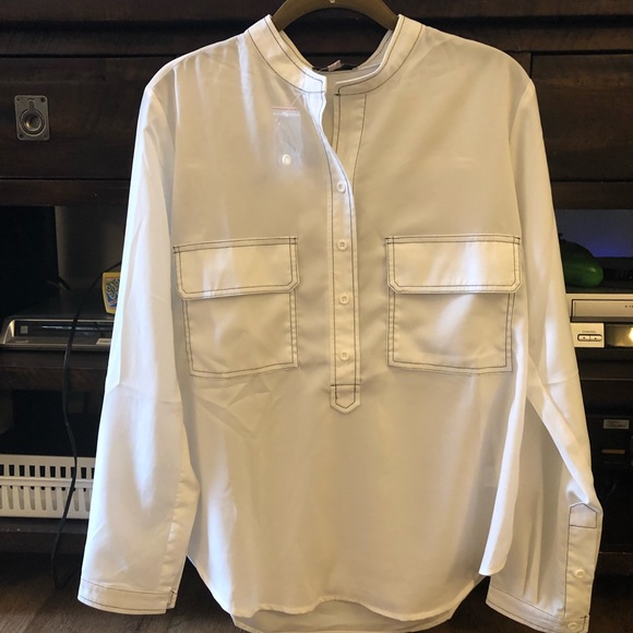 NWT White Blouse w/ Dark Stitching Size S - Picture 2 of 8